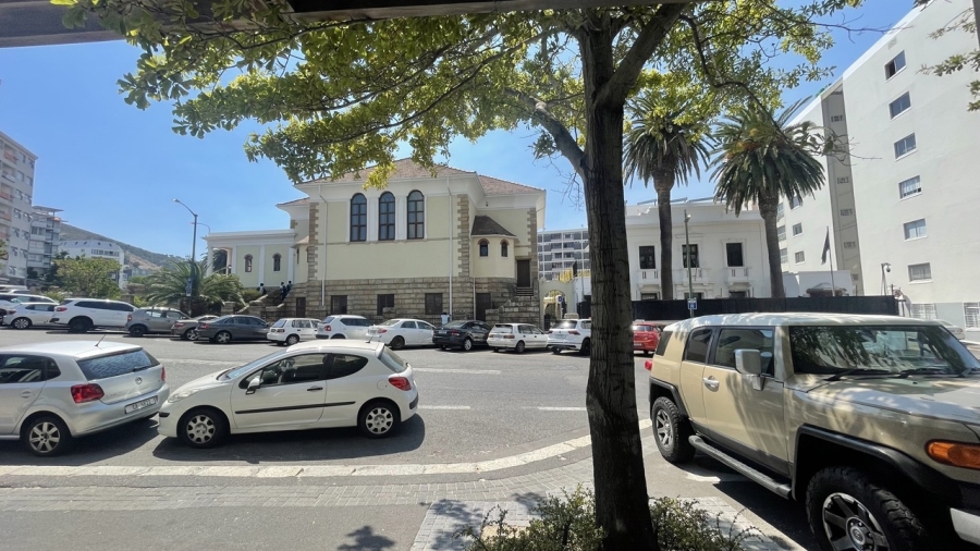 To Let commercial Property for Rent in Gardens Western Cape
